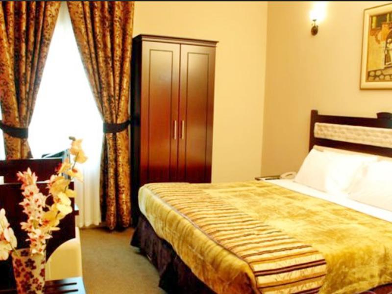 Al Bustan Tower Hotel Suites Šardžá Exteriér fotografie