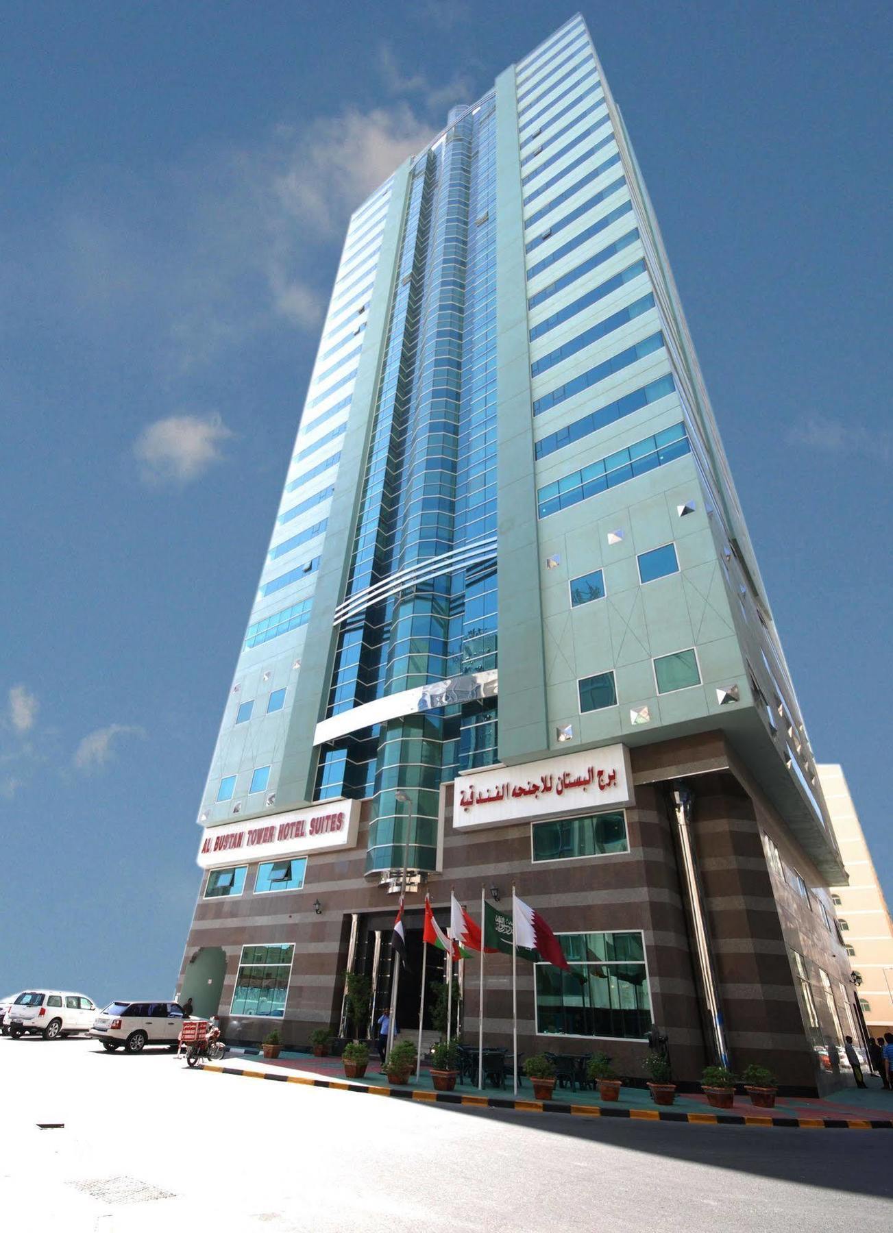 Al Bustan Tower Hotel Suites Šardžá Exteriér fotografie